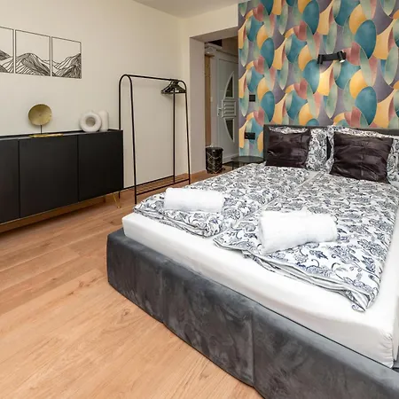 公寓 Astoria R91 One Bedroom